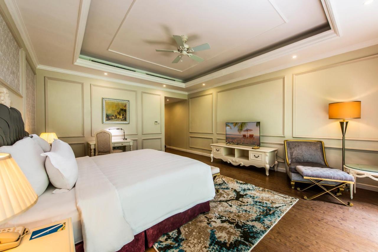 Vinpearl Golflink Nha Trang Hotel Bagian luar foto